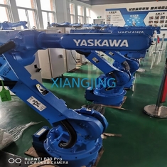Robot per saldatura automatico utilizzato di asse di Yaskawa AR1440 6 e robot veloce ed accurato della saldatura ad arco con il regolatore del robot YRC1000