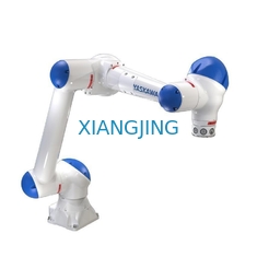 Il robot di collaborazione umano di asse HC10 6 con la mano ha guidato l'insegnamento per l'Assemblea, la macchina che tende, maneggio del materiale