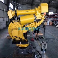 Il robot utilizzato industriale di Fannuc R-2000ic/210F Fanuc con il Governo di controllo insegna al pendente