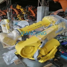 R-2000iC/210F Fanuc ha utilizzato i robot industriali con R-30iB più il Governo insegna al pendente