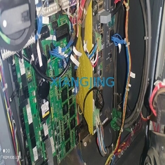 R-2000iC/210F Fanuc ha utilizzato i robot industriali con R-30iB più il Governo insegna al pendente