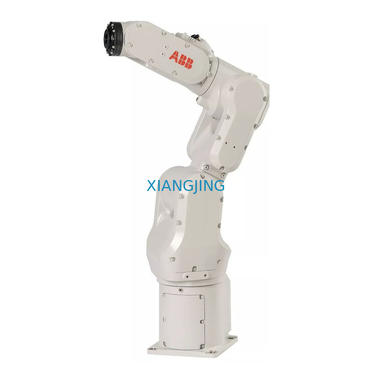 Attrezzatura industriale utilizzata ABB IRB 1100 come macchina dell'Assemblea dell'ago con il braccio del robot industriale di portata 580mm del carico utile 4Kg