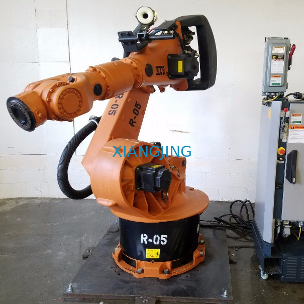 Kr 60-3 braccio del robot di Kuka utilizzato 6 assi 60 portata del carico utile 2033 di chilogrammo per saldatura